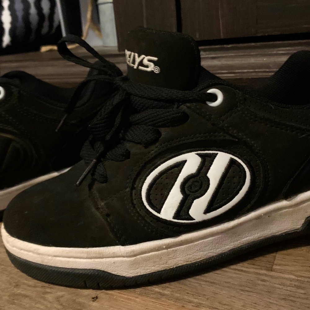 Youth Heelys